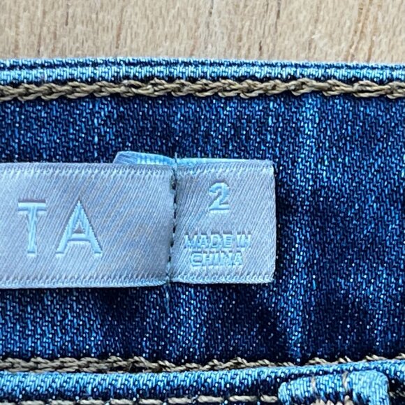 ATHLETA SCULPTEK STRAIGHT JEANS WOMEN’S sz 2 Blue Distressed Low Rise Stretch - Picture 4 of 12